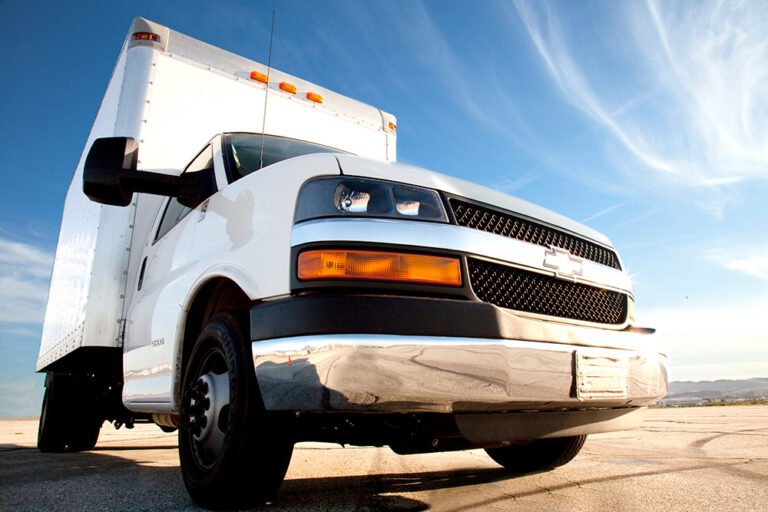 Chevrolet Express 2024