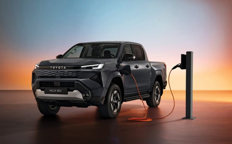 Toyota Hilux BEV