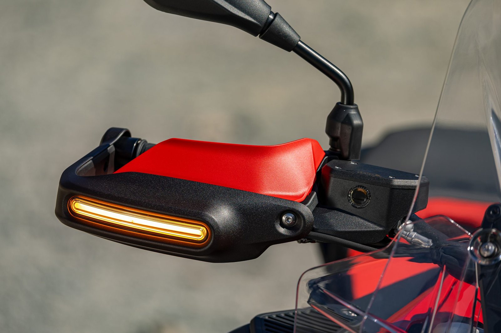 Protector de manos con intermitente LED encendido
